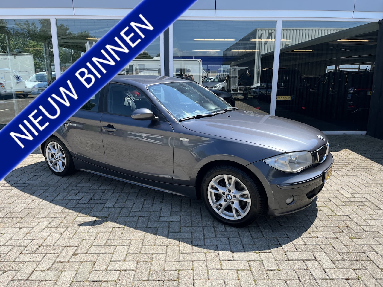 BMW 1-serie - 118i Sportstoelen / Airco / Lmv - AutoWereld.nl