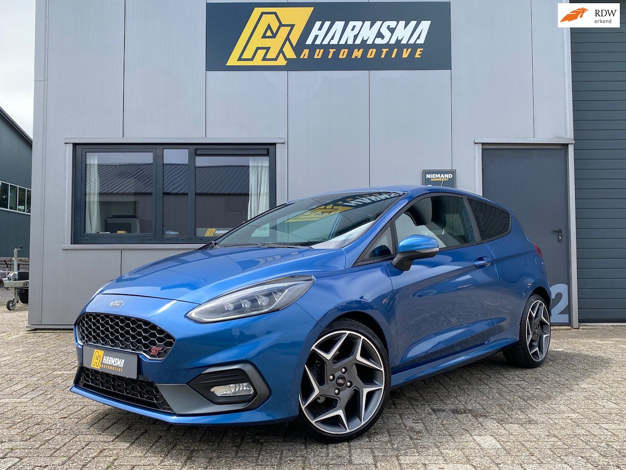 Ford Fiesta - - 1.5 ST | Recaro | LED | Carplay| Keyless - AutoWereld.nl