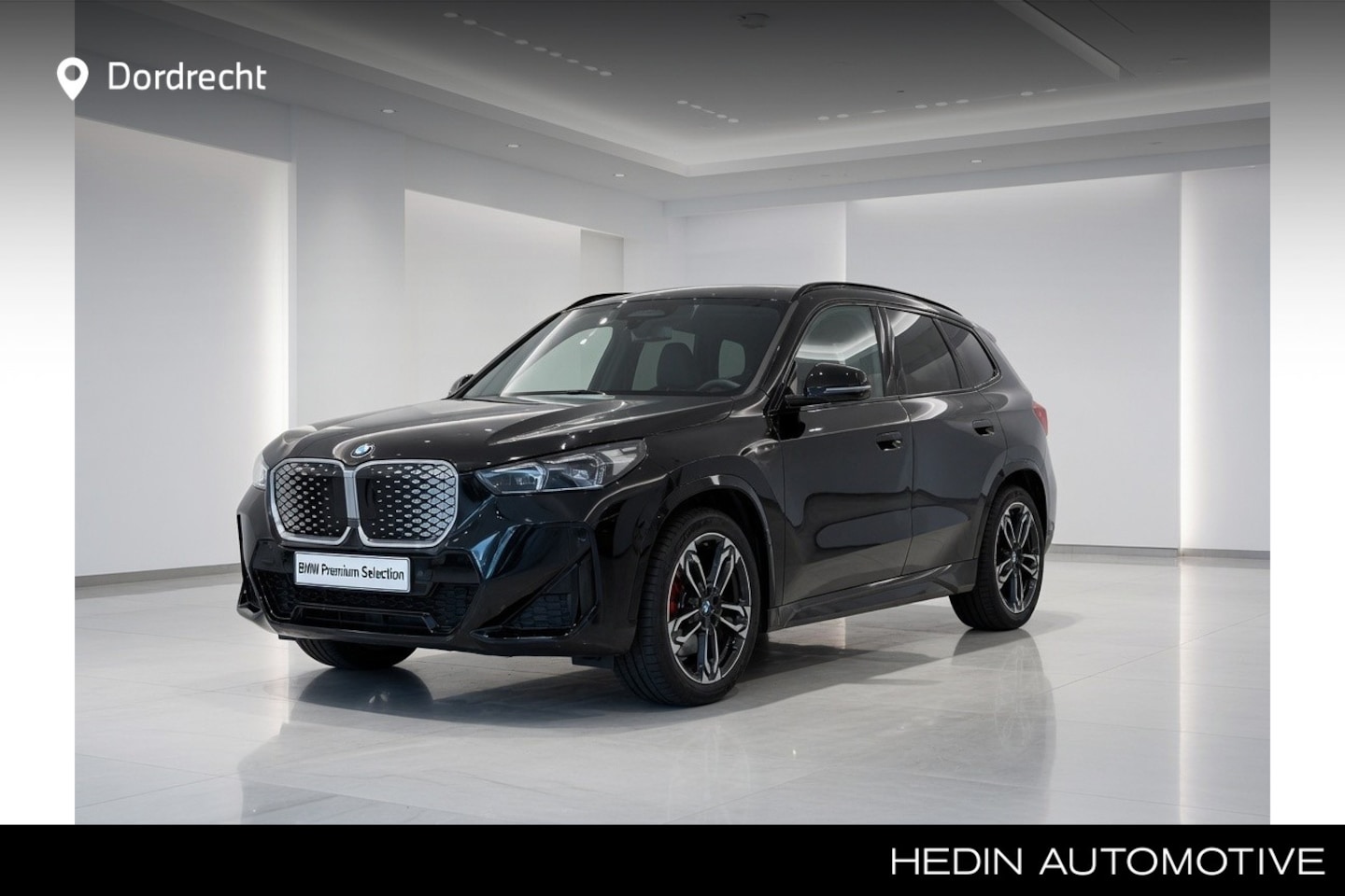 BMW iX1 - eDrive20 M-Sport Pro | Panorama | 19" | Trekhaak | Harman Kardon - AutoWereld.nl