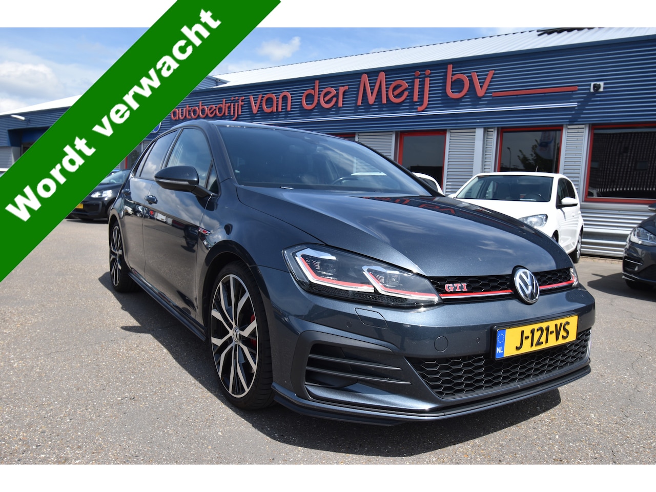 Volkswagen Golf - 2.0 TSI GTI Performance 2.0 TSI GTI Performance 245PK , VIRTUAL COCKPIT , NAVI , A UITRIJ CAM , LMV19 , PANODAK , - AutoWereld.nl
