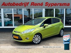 Ford Fiesta - 1.6 TDCi Titanium | Parkeersensoren | Clima | Bluetooth | Elektrische ramen |