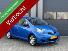 Toyota Aygo - 1.0-12V Cool Uitvoering 2e Eigenaar // 5Drs