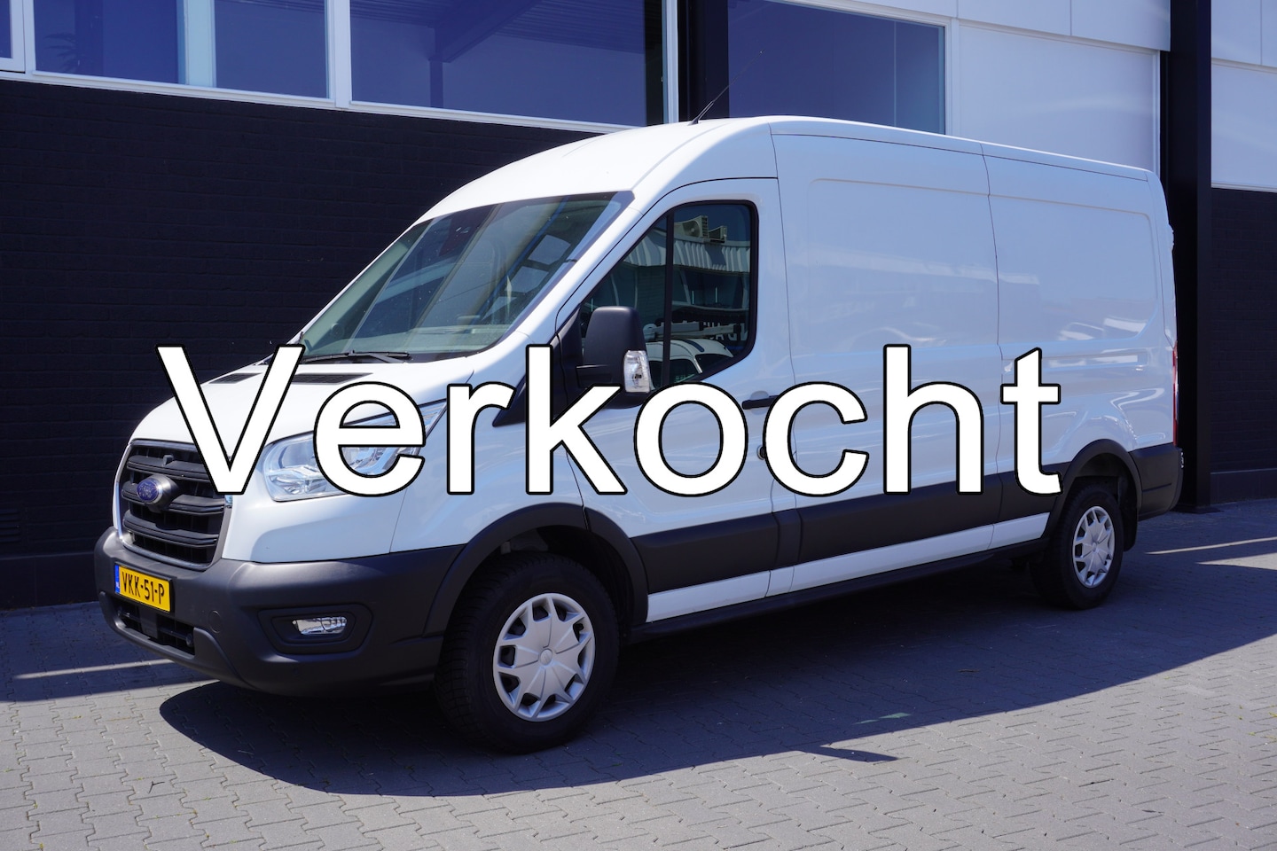 Ford Transit - 2.0 TDCI 170PK L3H2 EURO 6 - Airco - Cruise - Camera - €16.950,- Excl. - AutoWereld.nl