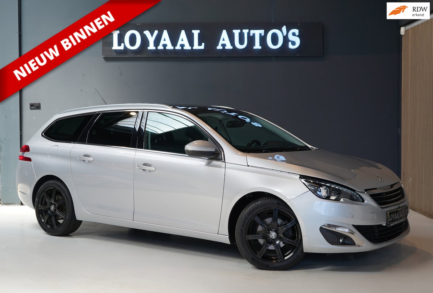 Peugeot 308 SW - 1.2 PureTech Blue Lease GT-line | AIRCO | CRUISE | GLAZENDAK | NAVI | PDC| APK - AutoWereld.nl