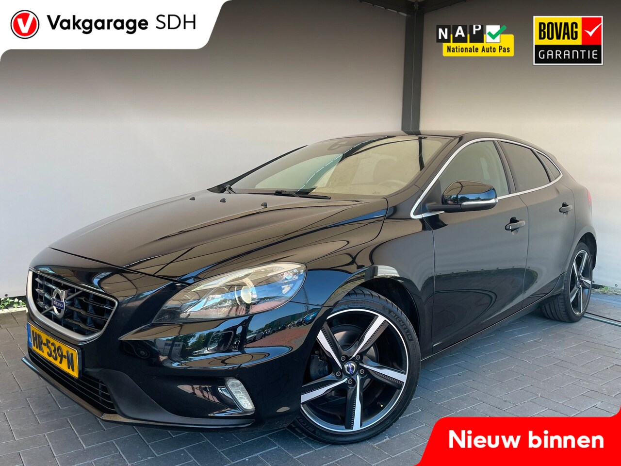 Volvo V40 - 2.0 D2 R-Design Business|Connect Pack|Stoelverwarming|Navi - AutoWereld.nl