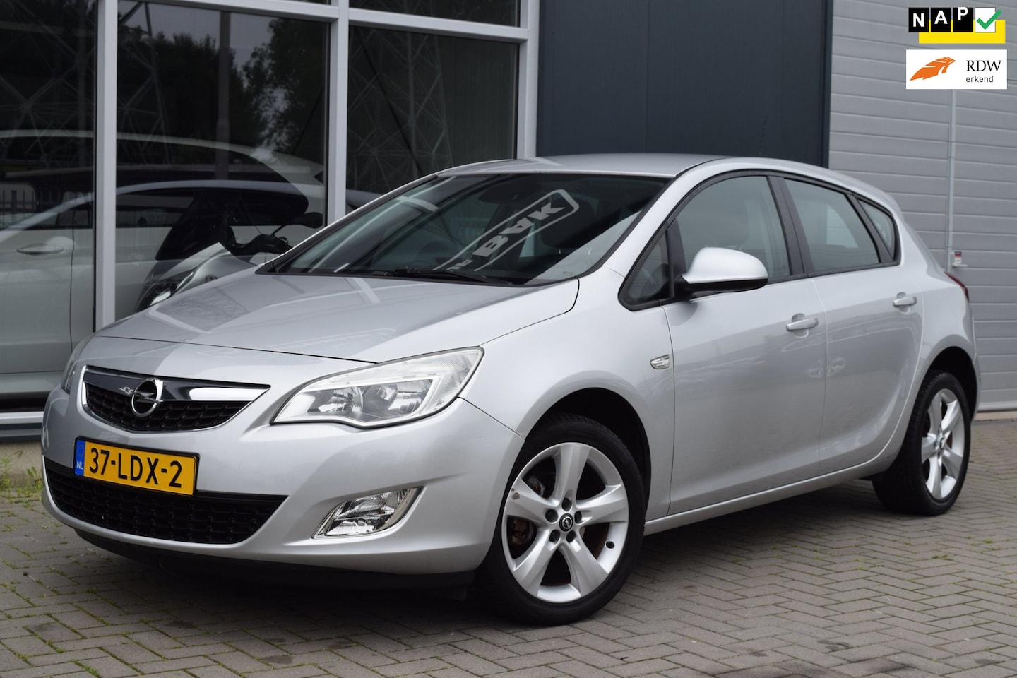Opel Astra - 1.4 Edition | Airco | Cruise | NAP + APK 7-2027 - AutoWereld.nl