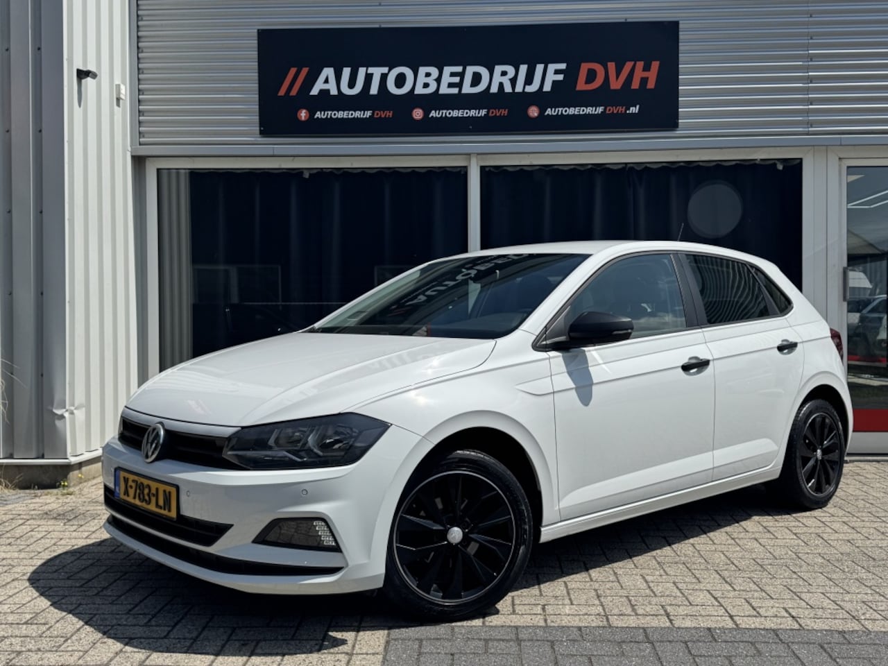 Volkswagen Polo - 1.0 / Stoelverwarm. / Cruise / Airco / Parkeersens. / CarPlay - AutoWereld.nl