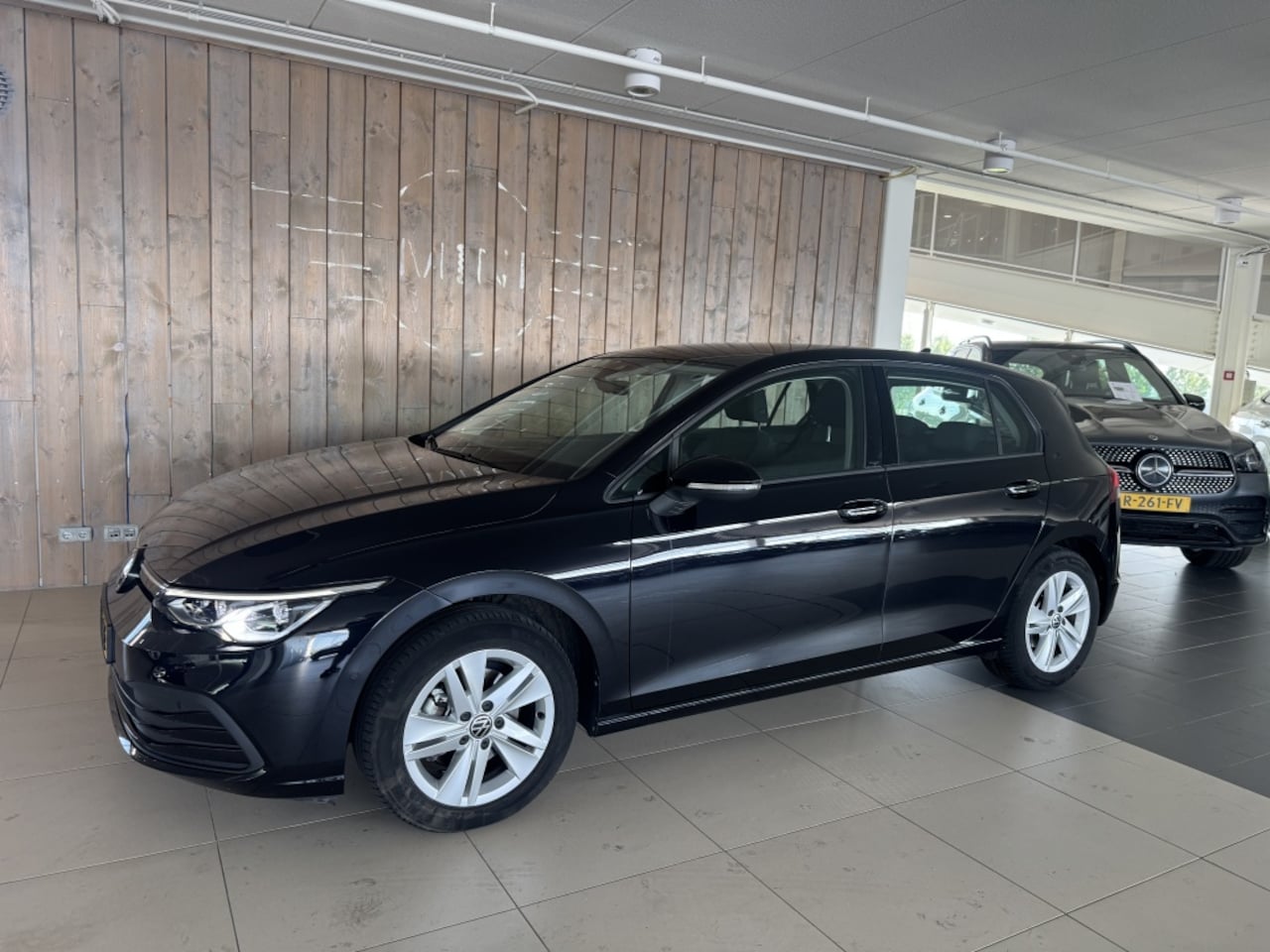 Volkswagen Golf - 1.0 eTSI Life Bns - AutoWereld.nl