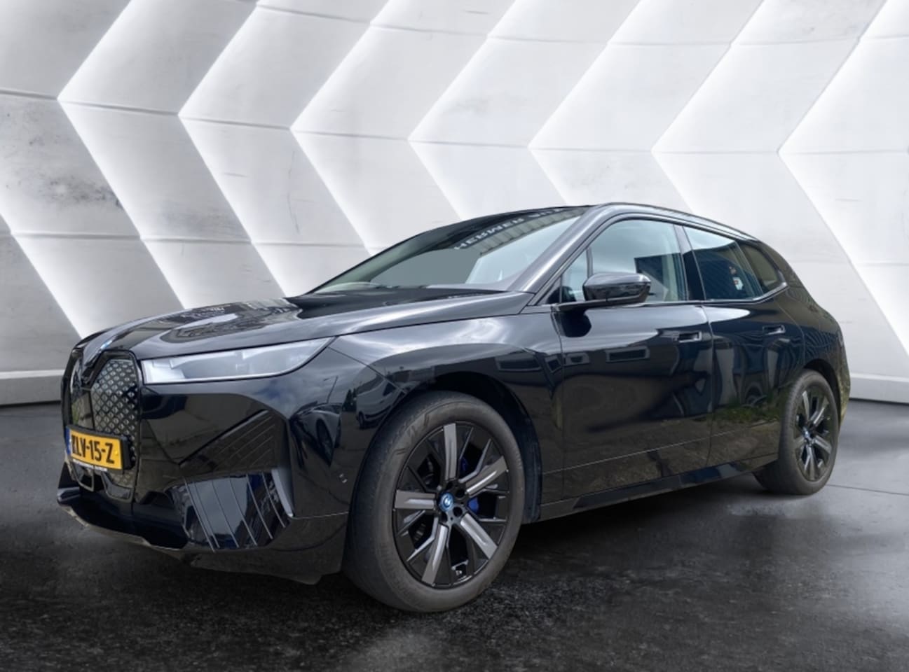 BMW iX - xDrive40 Sport Ed. - AutoWereld.nl