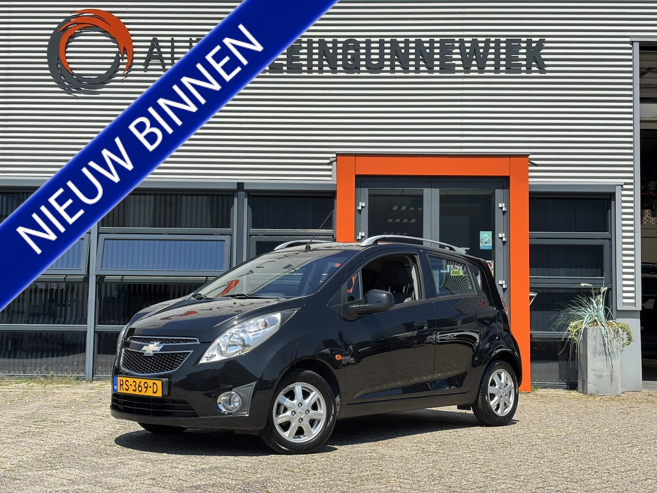 Chevrolet Spark - 1.2 16V LS / Airco / APK bij aflevering / - AutoWereld.nl