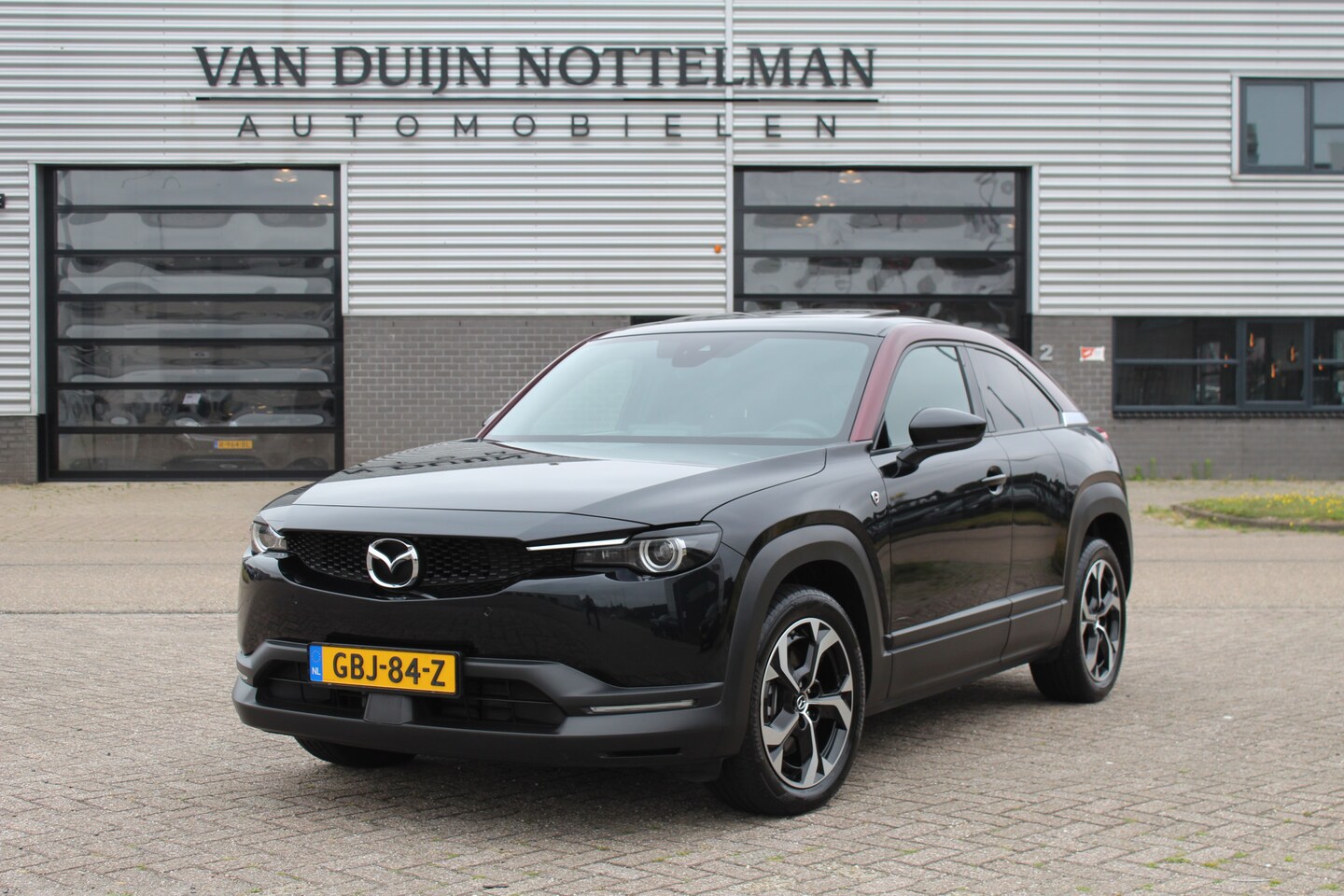 Mazda MX-30 - e-SkyActiv R-EV 170 Edition R / HUD / Carplay / HUD - AutoWereld.nl