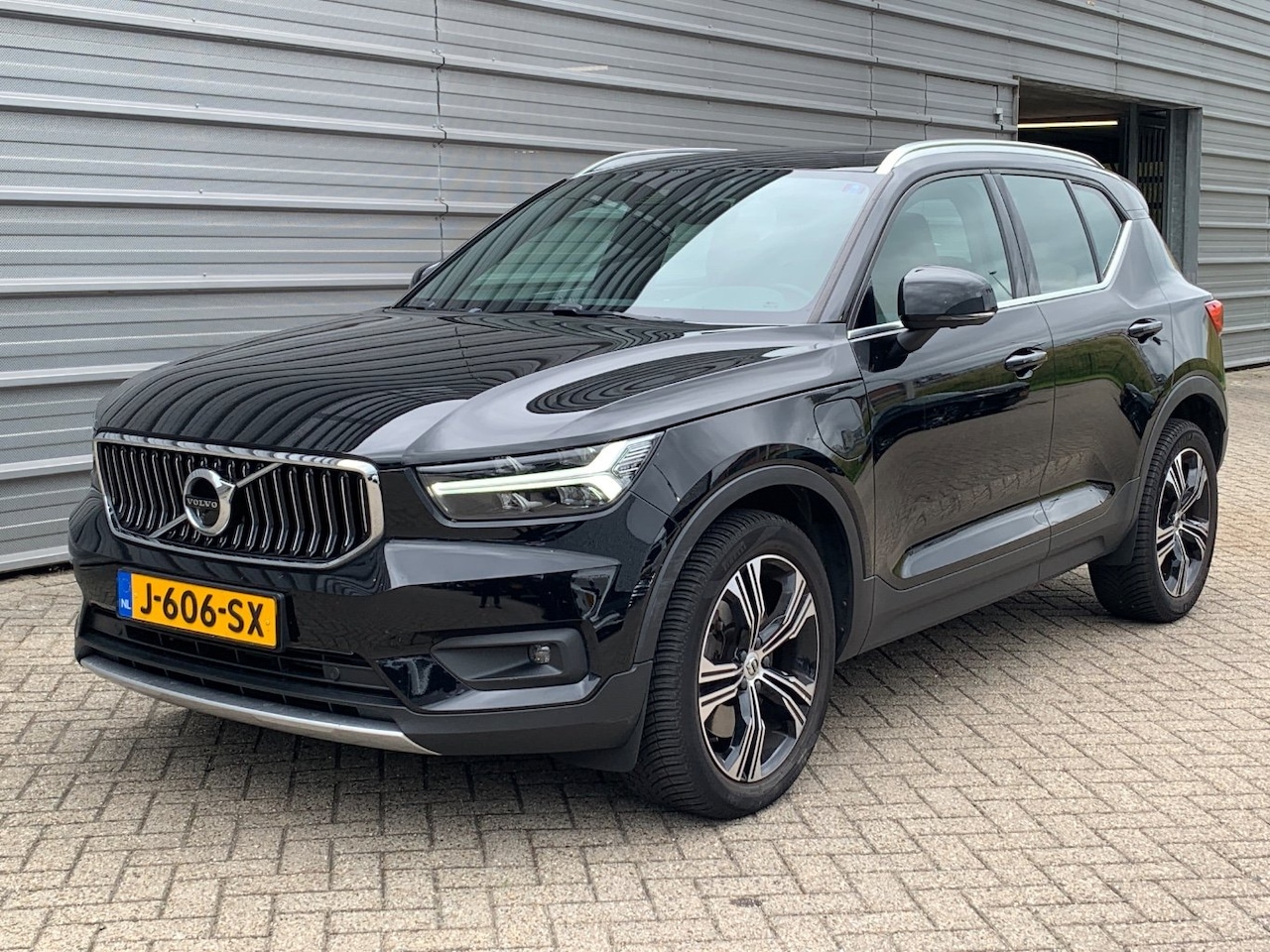 Volvo XC40 - T5 262PK Inscription | Power Seats | HK Audio | Adapt. cruise control | BLIS - AutoWereld.nl