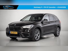 BMW X1 - sDrive20i AUTOMAAT*NL AUTO*AFN. HAAK*LEDER*STOELVERW*HEAD UP