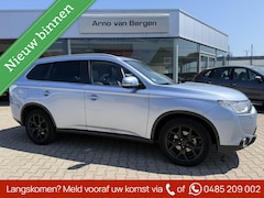 Mitsubishi Outlander - 2.0 PHEV Instyle+, lederen bekleding, climatronic, cruisecontrol, schuif-/kanteldak, achte