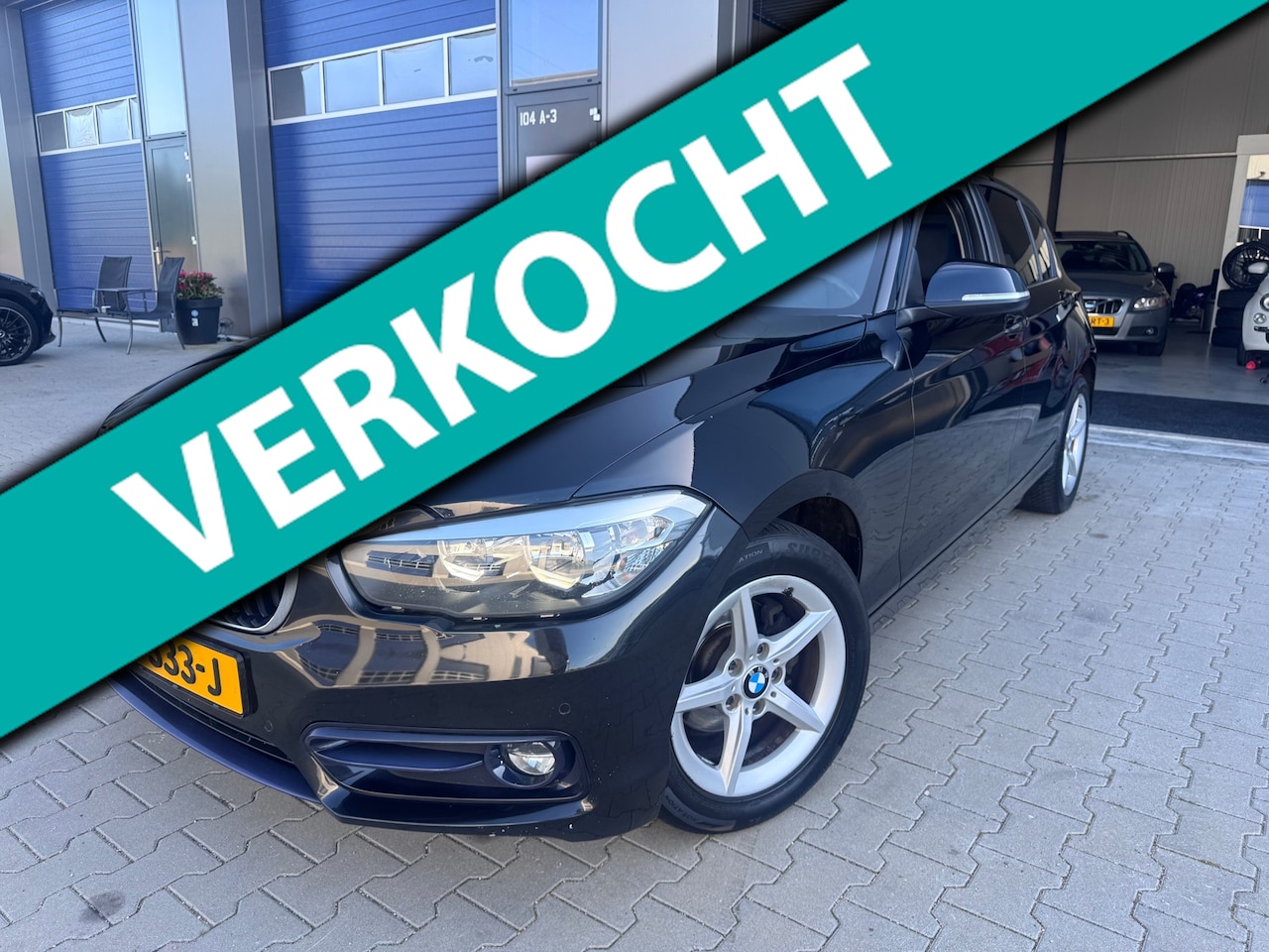 BMW 1-serie - 116d Corporate Lease Essential automaat leder!! - AutoWereld.nl