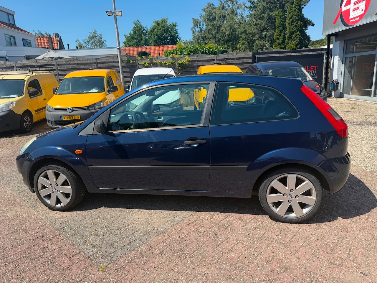 Ford Fiesta - 1.3 1.3,51kw/69pk,Futura,11-2004: 849,- - AutoWereld.nl