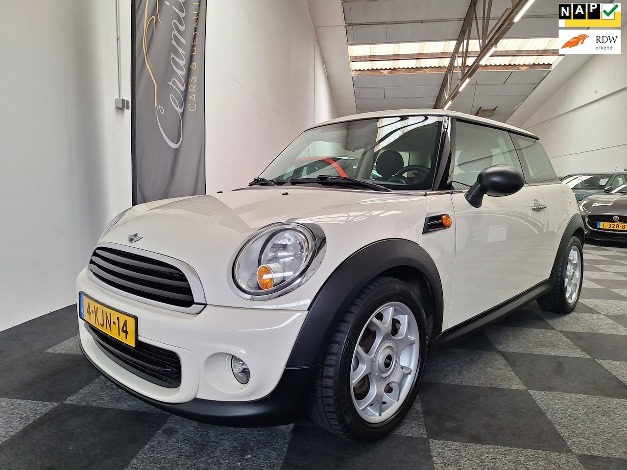 MINI 3-Deurs - 1.6 One Business Line uitv. 2e EIG. 96.000 km NAP. - AutoWereld.nl