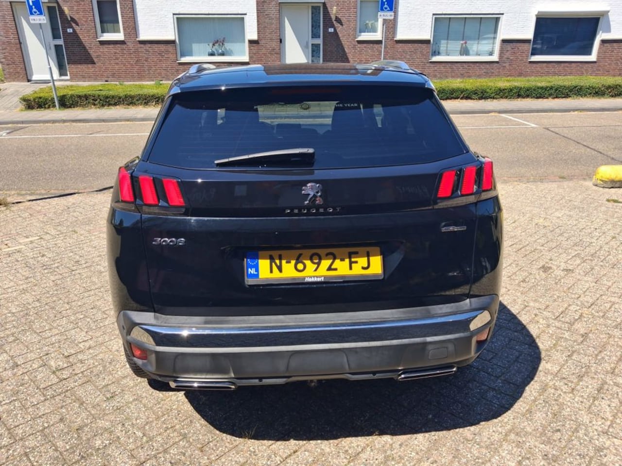 Peugeot 3008 - 1.6 e-THP GT Line 1.6 e-THP GT Line - AutoWereld.nl