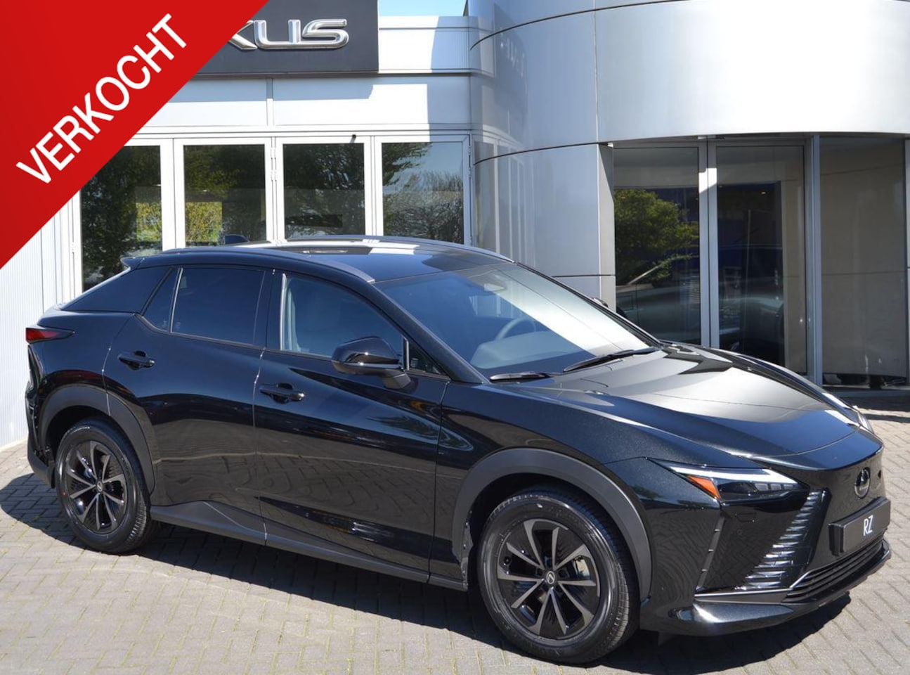 Lexus RZ - 350e Luxury Line 77 kWh DIRECT LEVERBAAR 360-CAM STOELVERW STUURVERW KEYLESS - AutoWereld.nl
