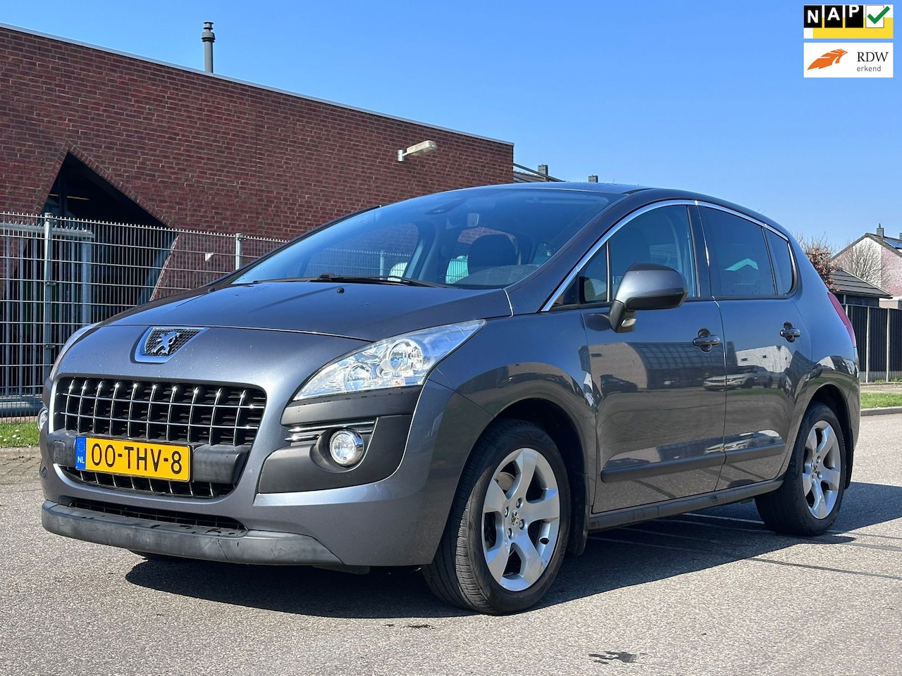 Peugeot 3008 - 1.6 THP ST Cruise*Trekhaak*NAP*Clima*LM velgen*Nieuwe APK*Parkeersensoren* - AutoWereld.nl