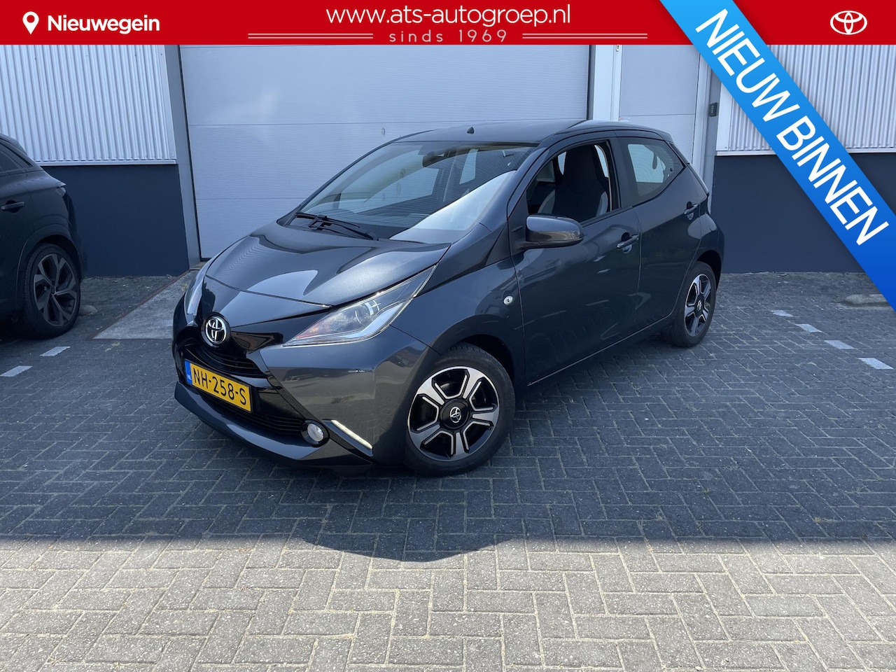 Toyota Aygo - 1.0 VVT-i x-play 1.0 VVT-i x-play - AutoWereld.nl
