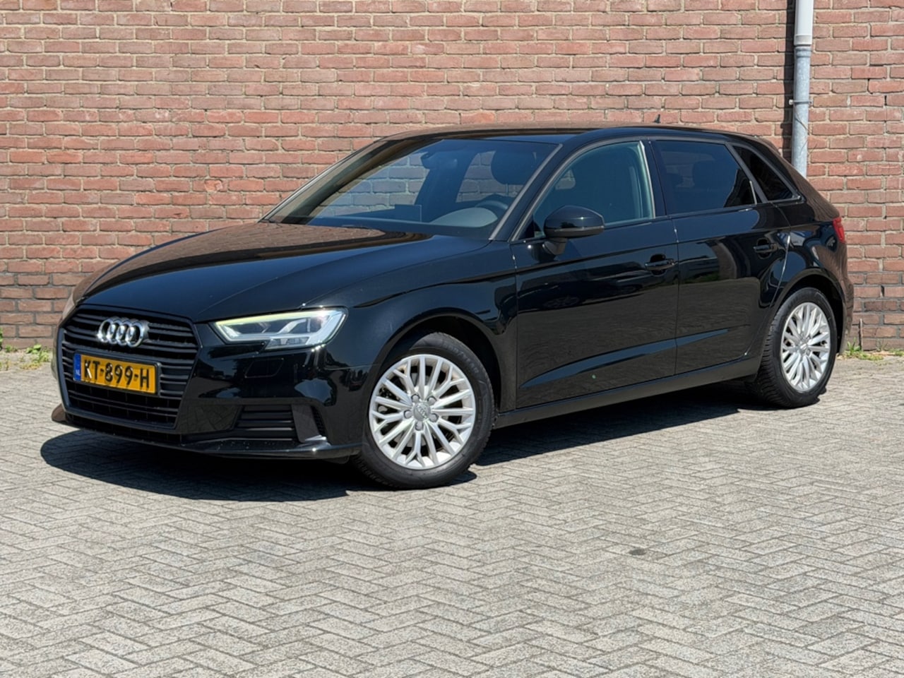 Audi A3 Sportback - 1.0 TFSI Sport Edition|Zwart optiek|Led|Clima - AutoWereld.nl