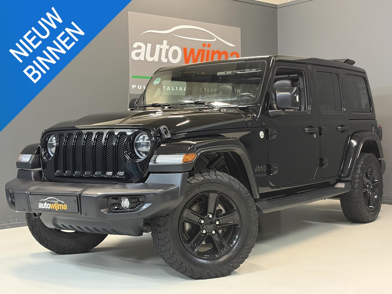 Jeep Wrangler Unlimited - 2.0 T 280pk Night Eagle Autom. 4x4 Elektrisch softtop (Sky-one touch power top), Full opti - AutoWereld.nl