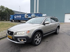 Volvo XC70 - 2.4 D5 Summum 4X4 Automaat 225 PK. Zeer goed onderhouden auto in een hele mooie staat Alle