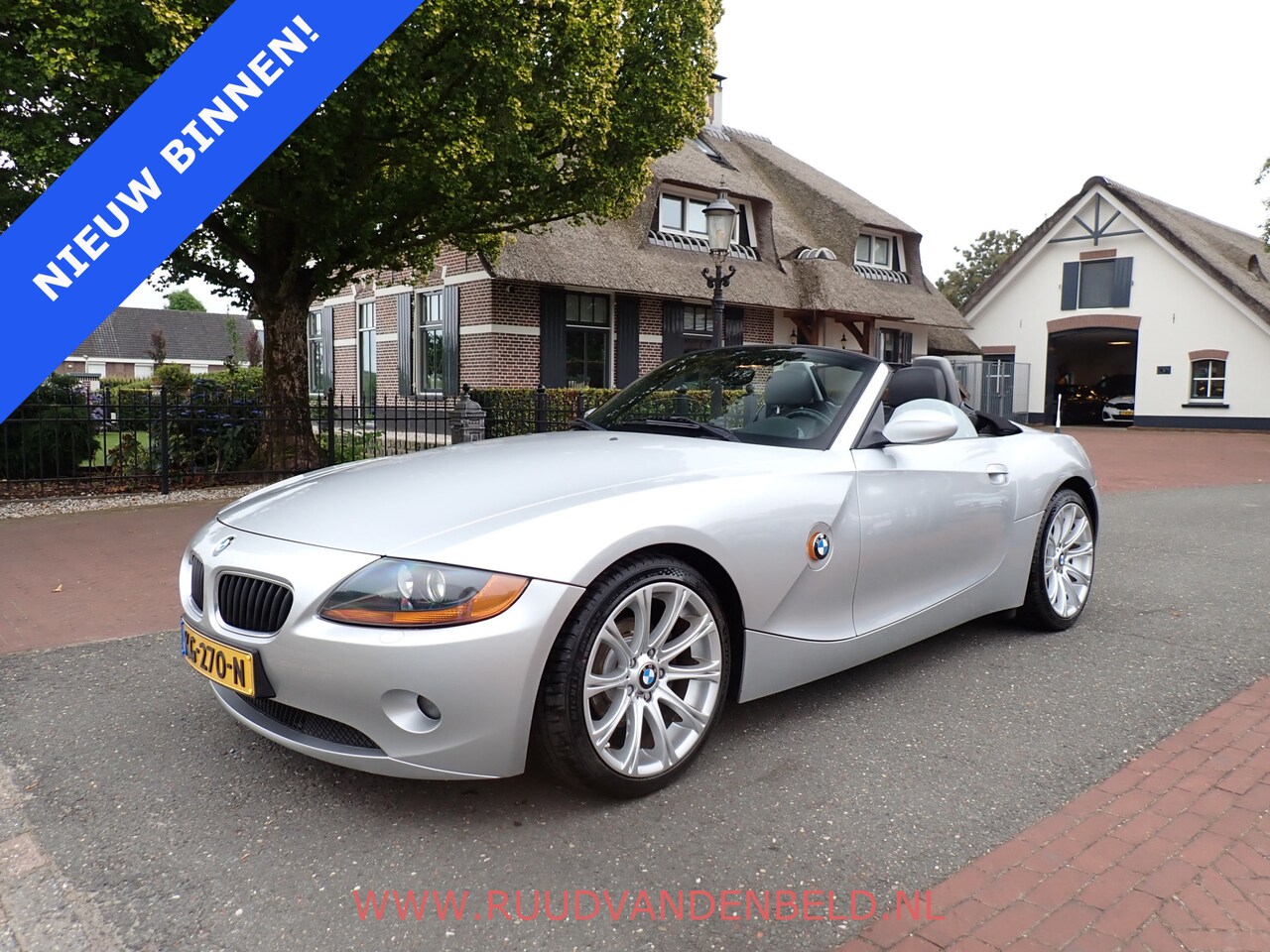 BMW Z4 Roadster - 2.2i S / STOELVERWARMING / SPORTLEER / PDC / 18'' - AutoWereld.nl