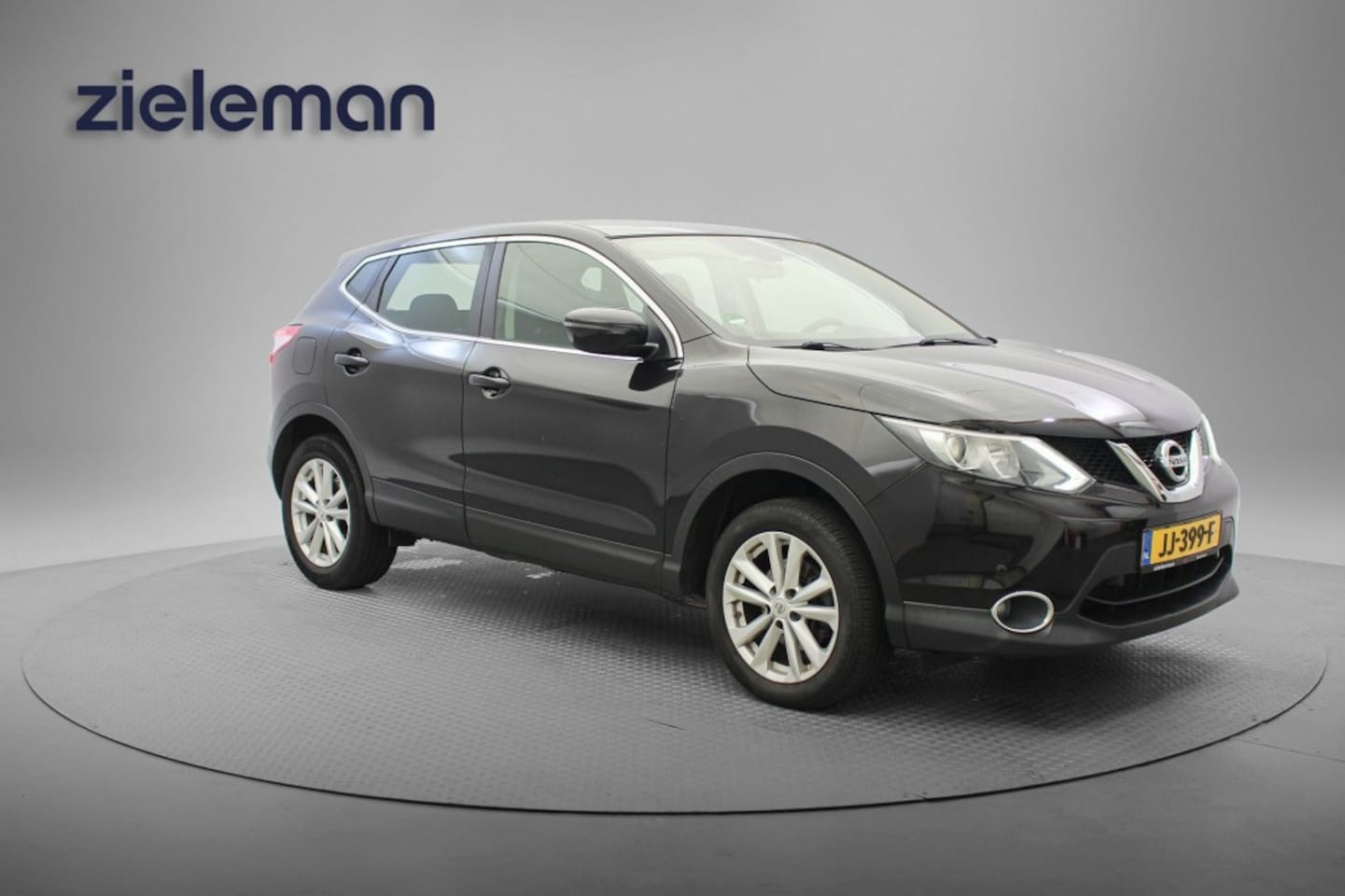 Nissan Qashqai - 1.2 Acenta - Camera, Cruise, Clima, Trekhaak, - AutoWereld.nl