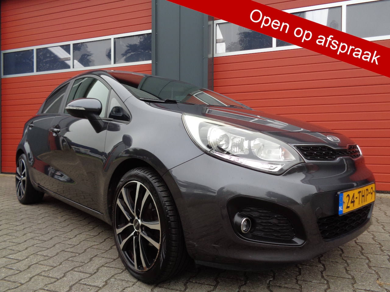 Kia Rio - 1.2 CVVT Super Pack 1.2 CVVT Super Pack,Airco,Cruise,LED,Camera! - AutoWereld.nl