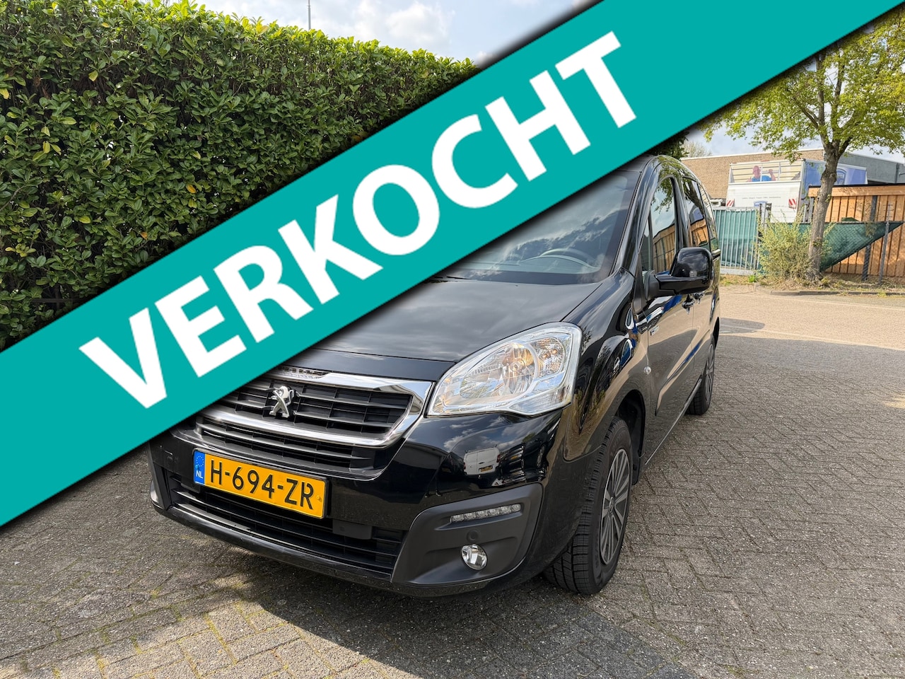 Peugeot Partner Tepee - Electric Active 5 persoons - AutoWereld.nl