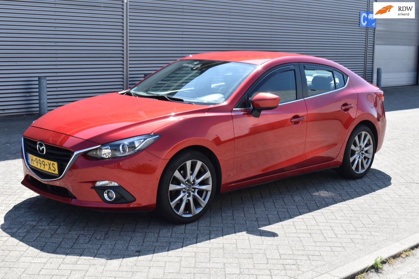 Mazda 3 - 2.0 TS 2.0 TS, Airco, Ecc, Cruise, Navi, Camera. - AutoWereld.nl