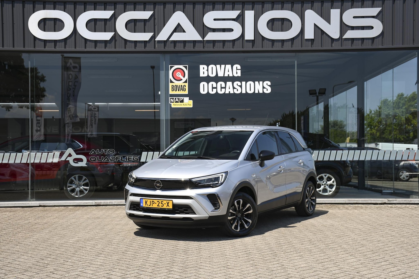 Opel Crossland - 1.2 Turbo Elegance APPELE CARPLAY/ NAVIGATIE/ DAB - AutoWereld.nl