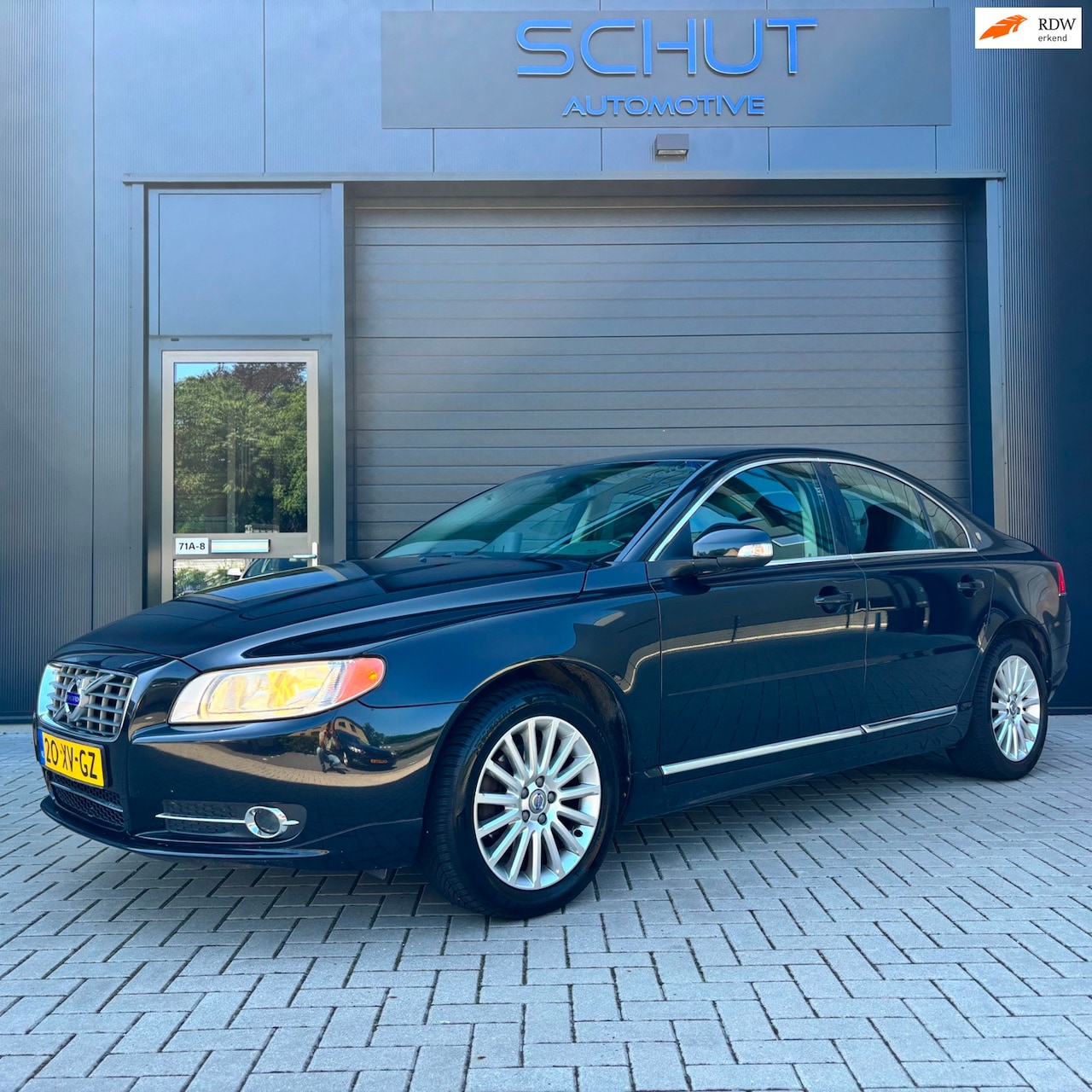 Volvo S80 - 2.5 T Momentum Geartronic | LEDER | NAVI | CLIMA | STOELVERWARMING | VOLLE AUTO | APK 07-2 - AutoWereld.nl