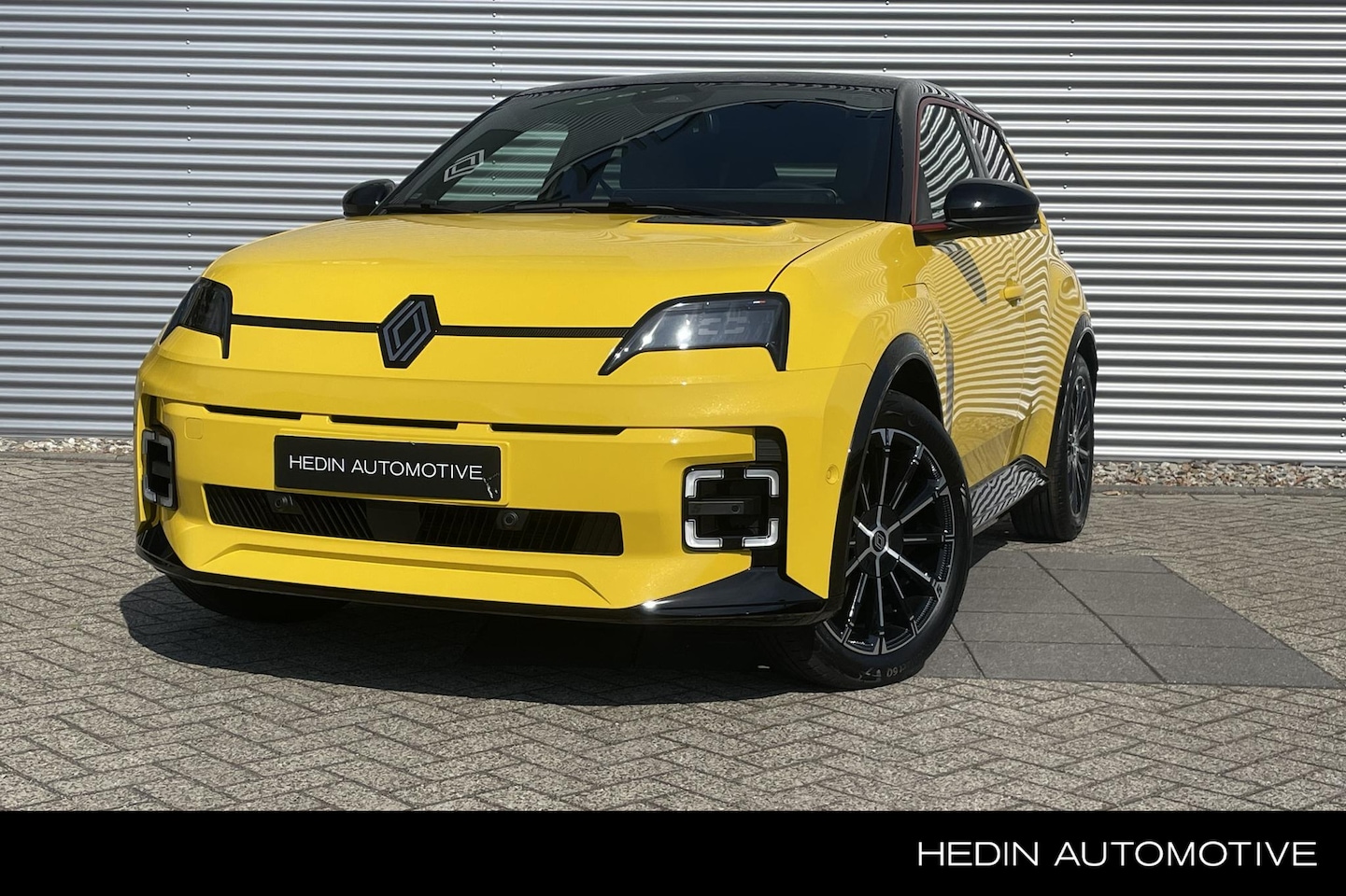 Renault 5 - E-TECH ELECTRIC comfort range iconic cinq 52 kWh Renault 5 E-TECH ELECTRIC - AutoWereld.nl