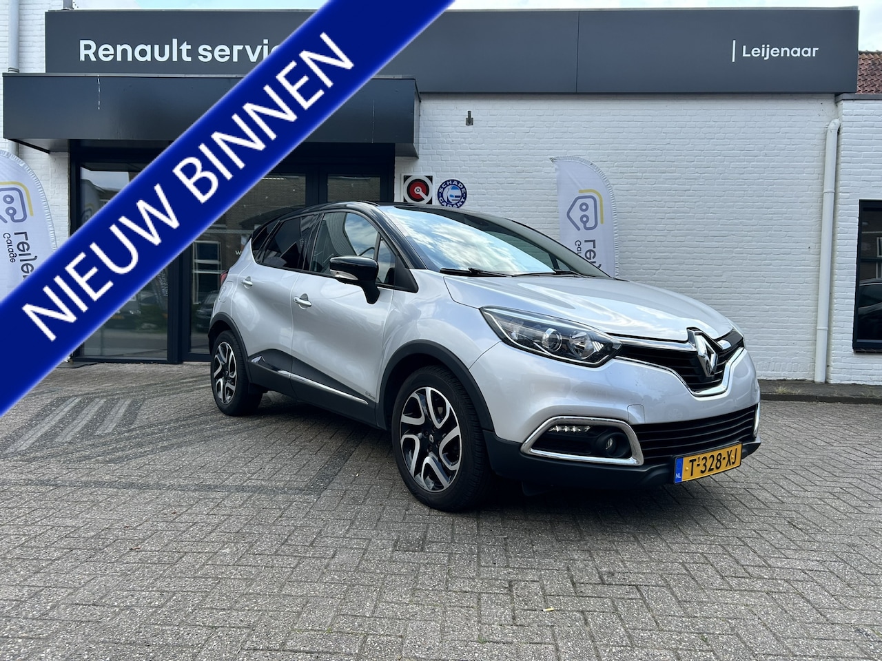 Renault Captur - 1.2 TCe Helly Hansen | Achteruitrijcamera | Navigatie | Bleutooth - AutoWereld.nl