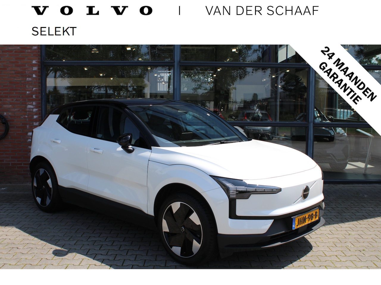 Volvo EX30 - ER Plus 69 kWh | Trekhaak | Stoelverwarming | All Season banden - AutoWereld.nl