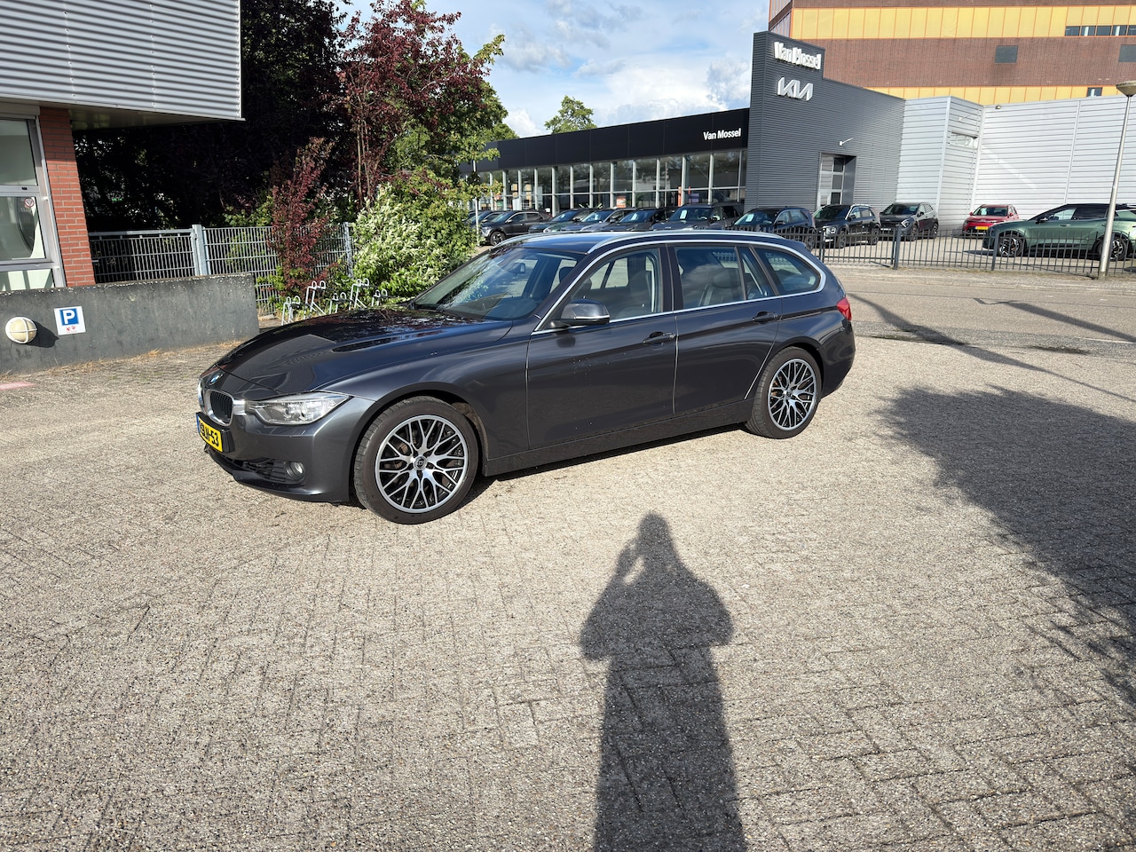 BMW 3-serie Touring - 320i High Executive - AutoWereld.nl