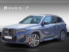 BMW iX1 - xDrive30 | M Sportpakket Pro | Panoramadak | Trekhaak | Driving Assistant Plus | Head-Up D