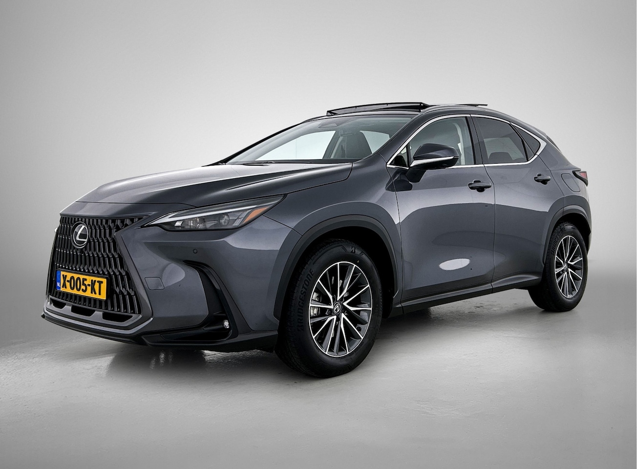 Lexus NX - 350h AWD Luxury Line | Stoelverwarming en - Koeling | Panoramisch Schuifdak | Head-up Disp - AutoWereld.nl