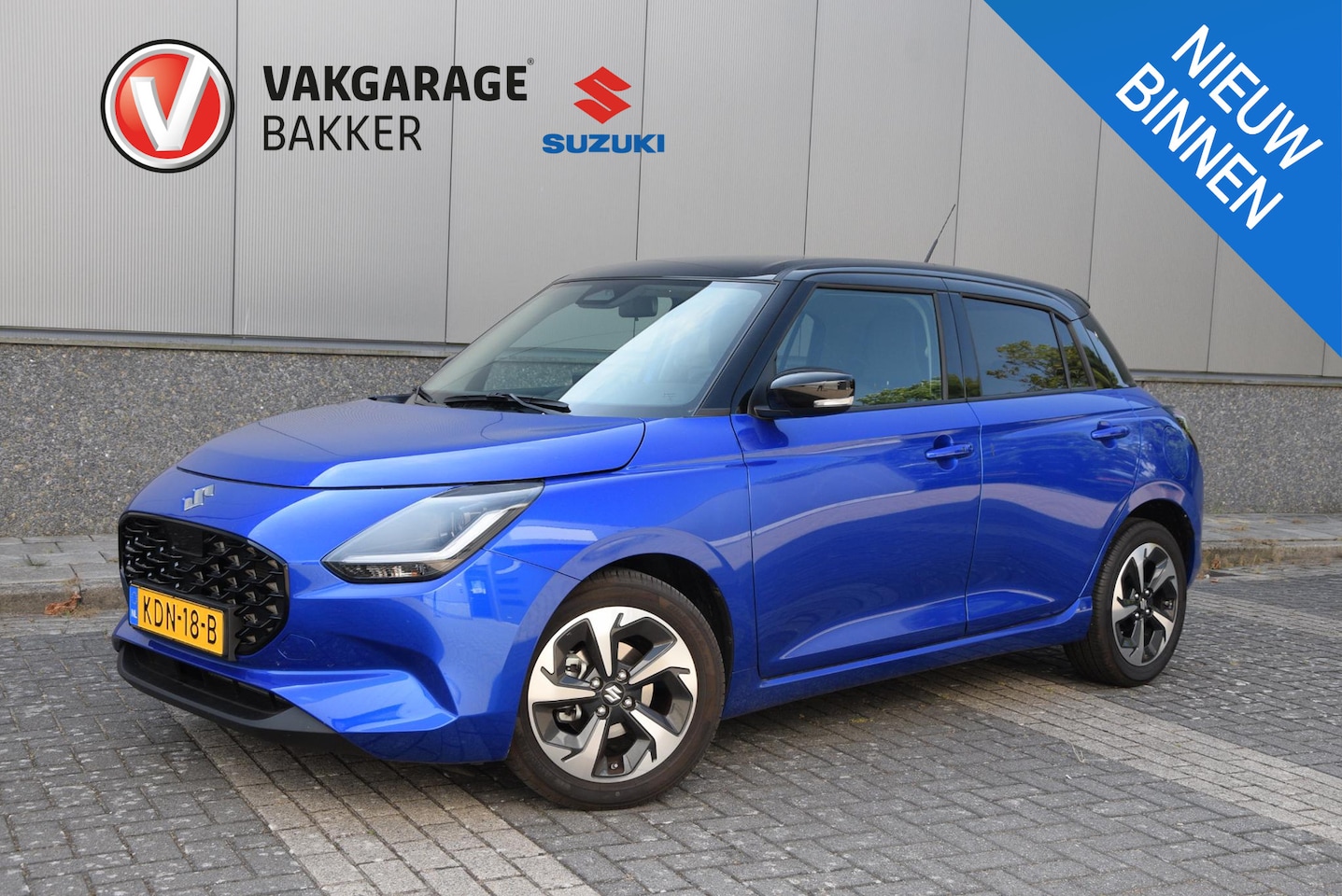 Suzuki Swift - 1.2 Style Smart Hybrid | DEMO-deal!! | Two-tone | tot 10 jaar garantie!!! | - AutoWereld.nl