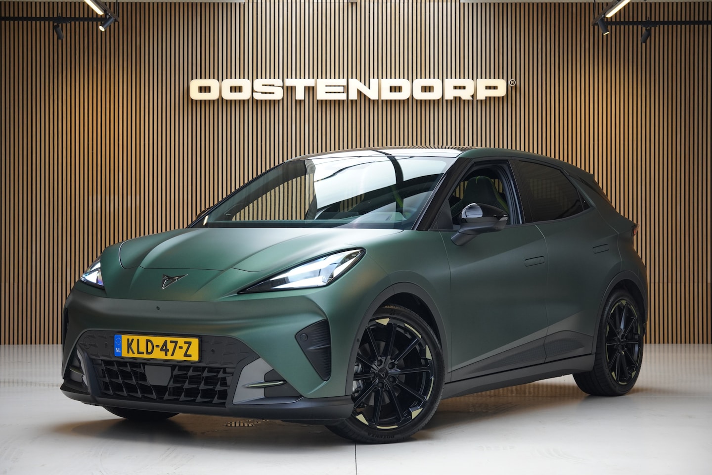 CUPRA Raval - VZ/225pk Rebel 56 kWh|2026|Pano|Topsport-stoelen+Memory|Navi|PDC+360Camera+Assist|LED|Crui - AutoWereld.nl