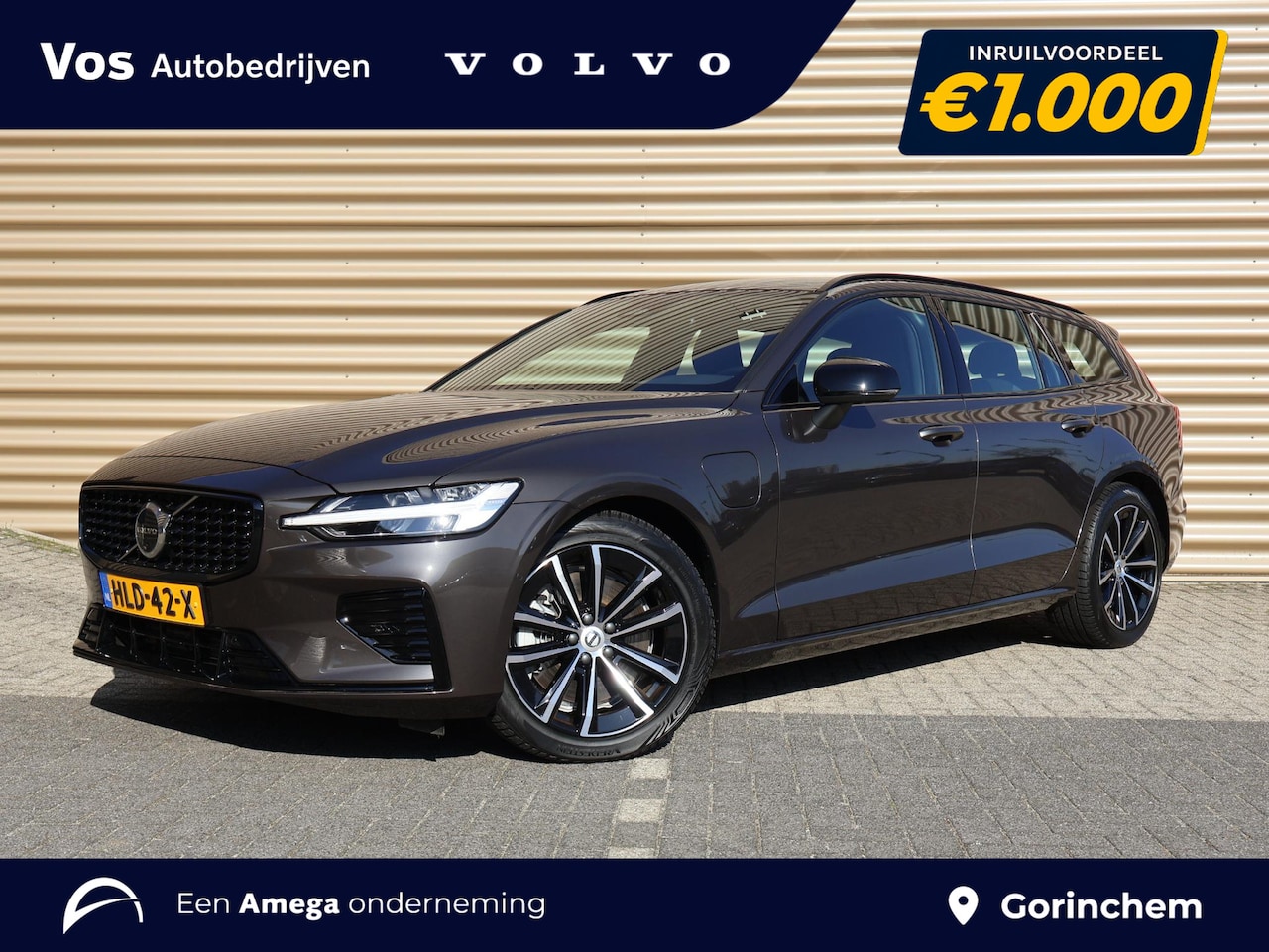 Volvo V60 - T6 Plug-in hybrid AWD Plus Dark | Trekhaak | 360 camera | Harman Kardon - AutoWereld.nl
