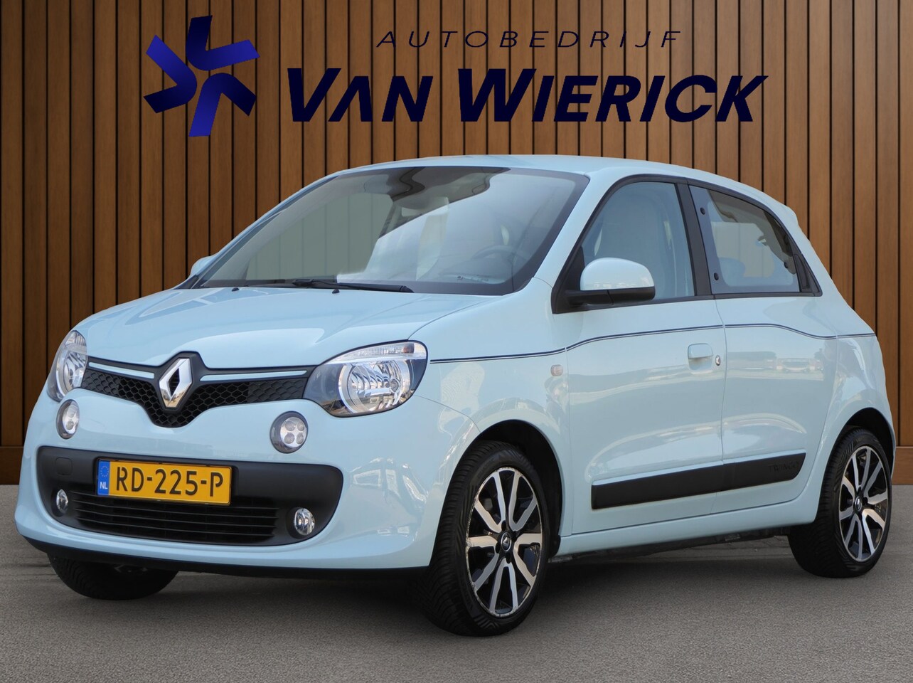 Renault Twingo - 0.9 TCe Intens 90PK! | Incl Garantie | Camera | Cruise | Parkeersensoren | 15 Inch Velgen - AutoWereld.nl