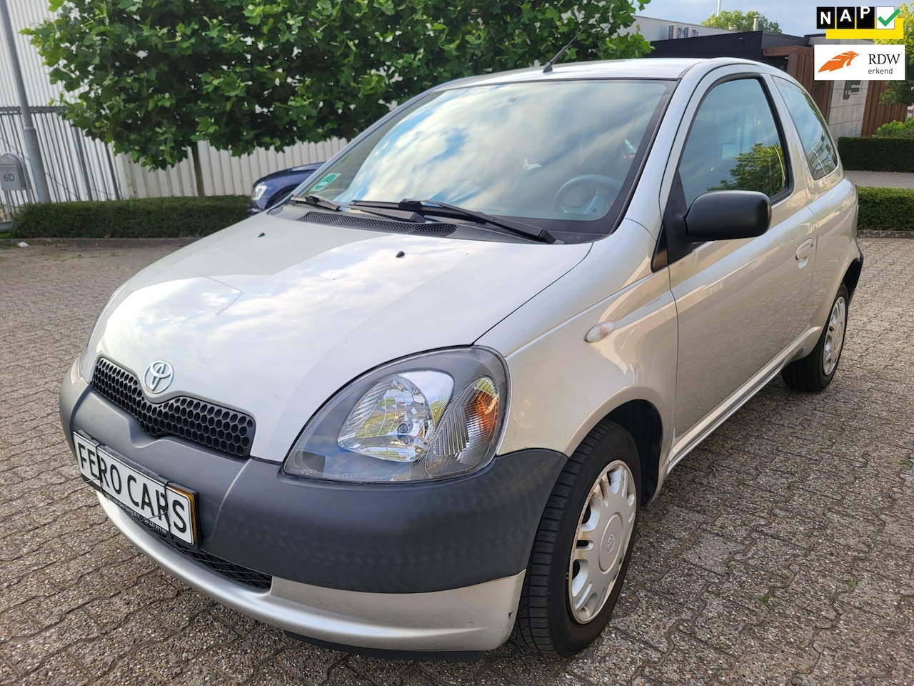Toyota Yaris - 1.0-16V VVT-i NW APK, koplampen,veren 1150,- - AutoWereld.nl