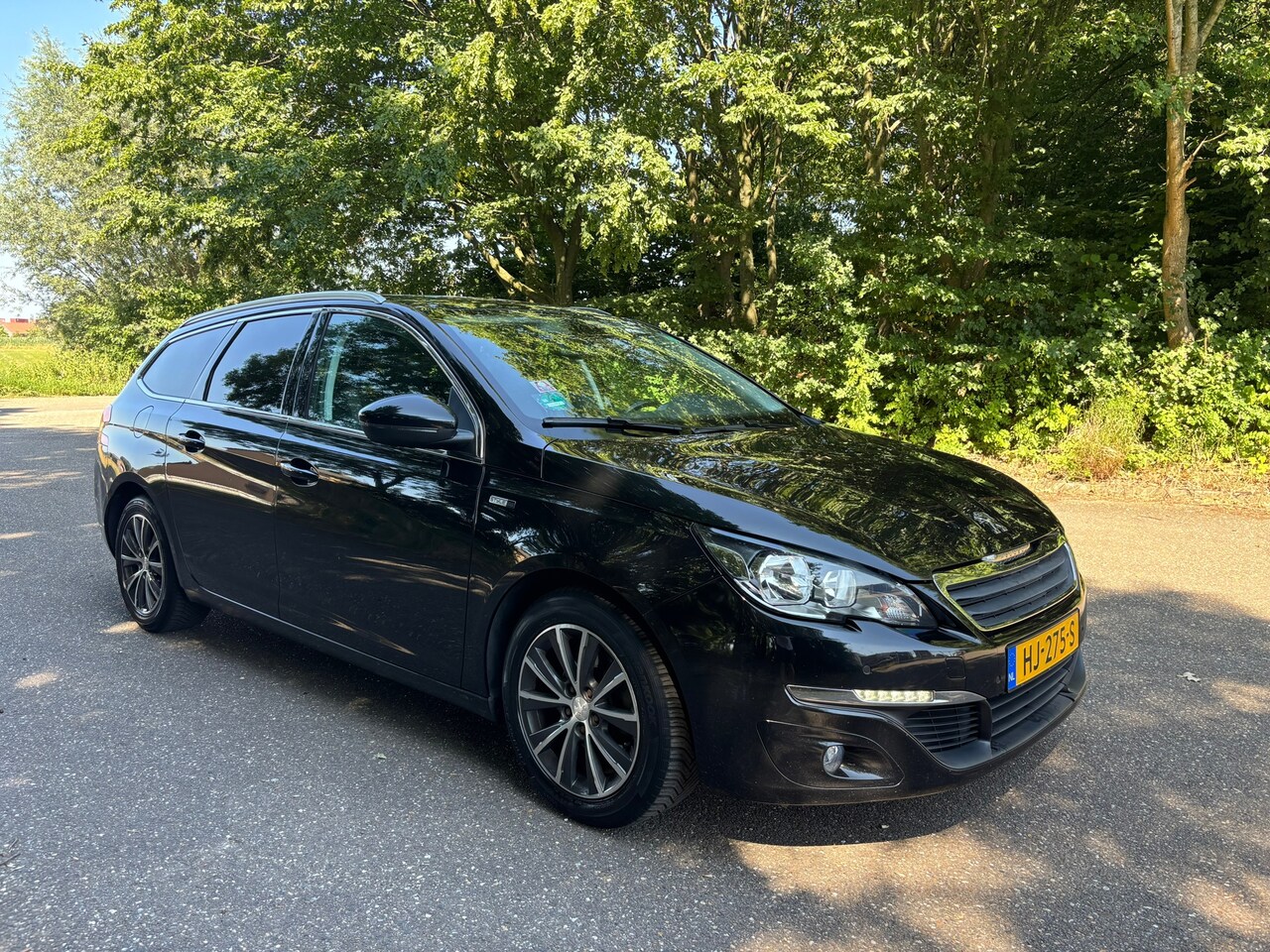 Peugeot 308 SW - 1.2 PureTech Style | Automaat | Clima | Navi | Export | APK 11-'26 - AutoWereld.nl