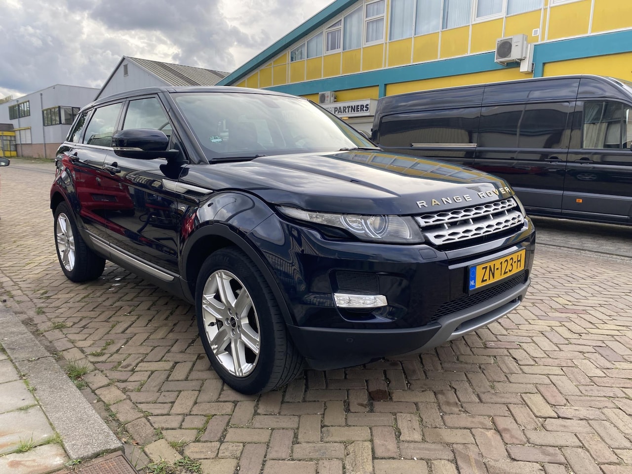 Land Rover Range Rover Evoque - 2.2 SD4 4WD Dynamic 2.2 SD4 4WD dynamic - AutoWereld.nl