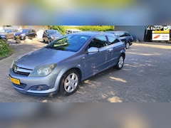 Opel Astra GTC - 1.4 Sport bj 2005