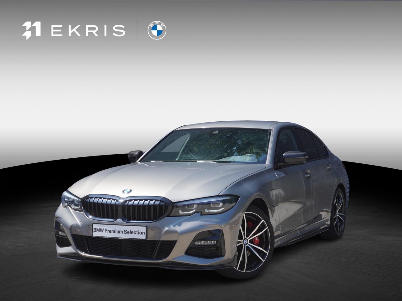 BMW 3-serie - Sedan 330e | High Executive | Model M Sport | HiFi System | Extra getint glas achter | 19 - AutoWereld.nl